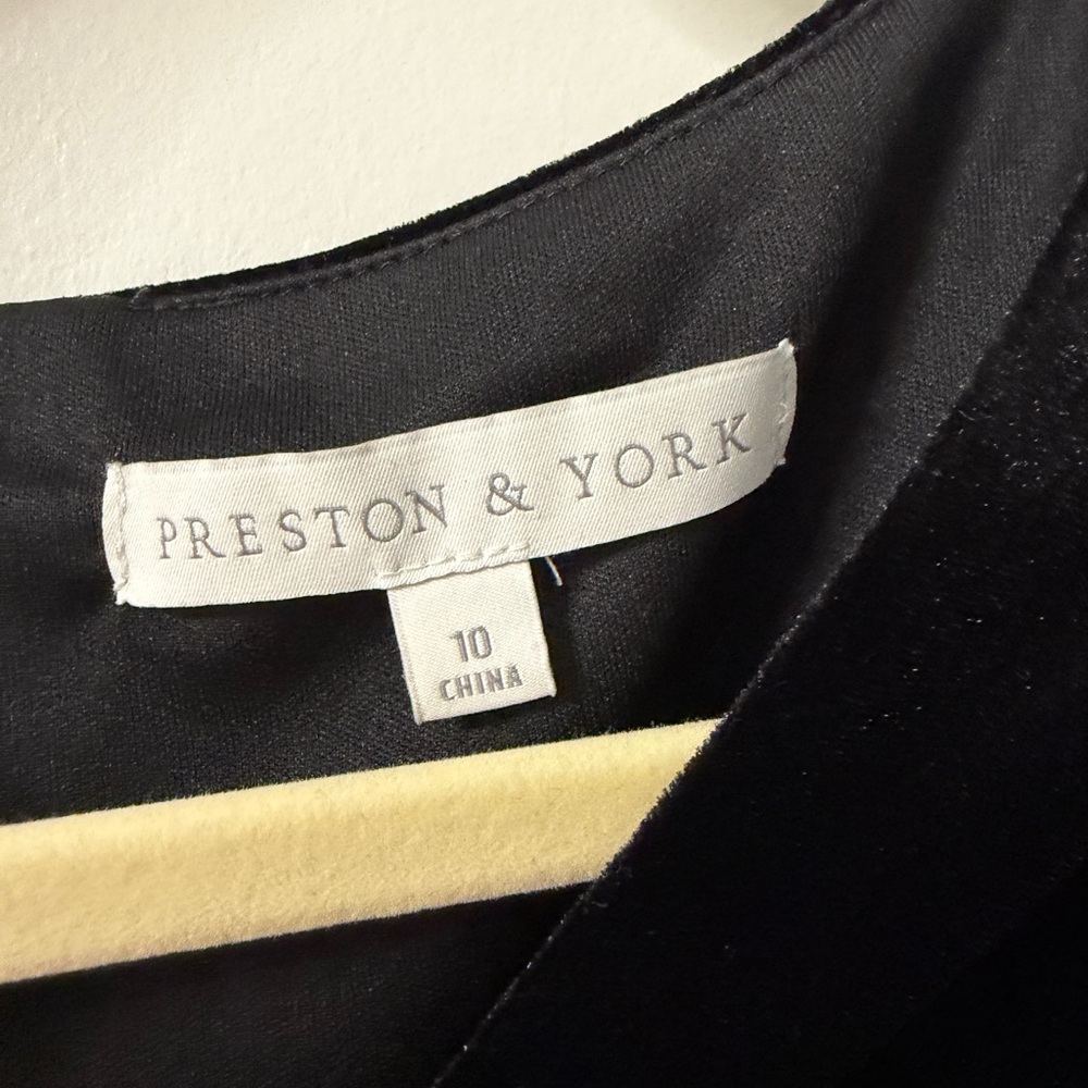 Elegant Black Velvet Sheath Dress - Classic Women's Dress - Picture 2 of 2